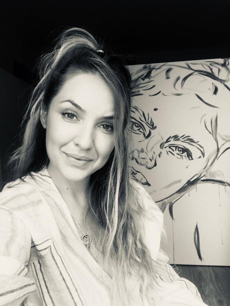 Intervju: Ivana De Armas - Srpkinja koja oživljava platna, zidove i modu "Magičnog grada"!