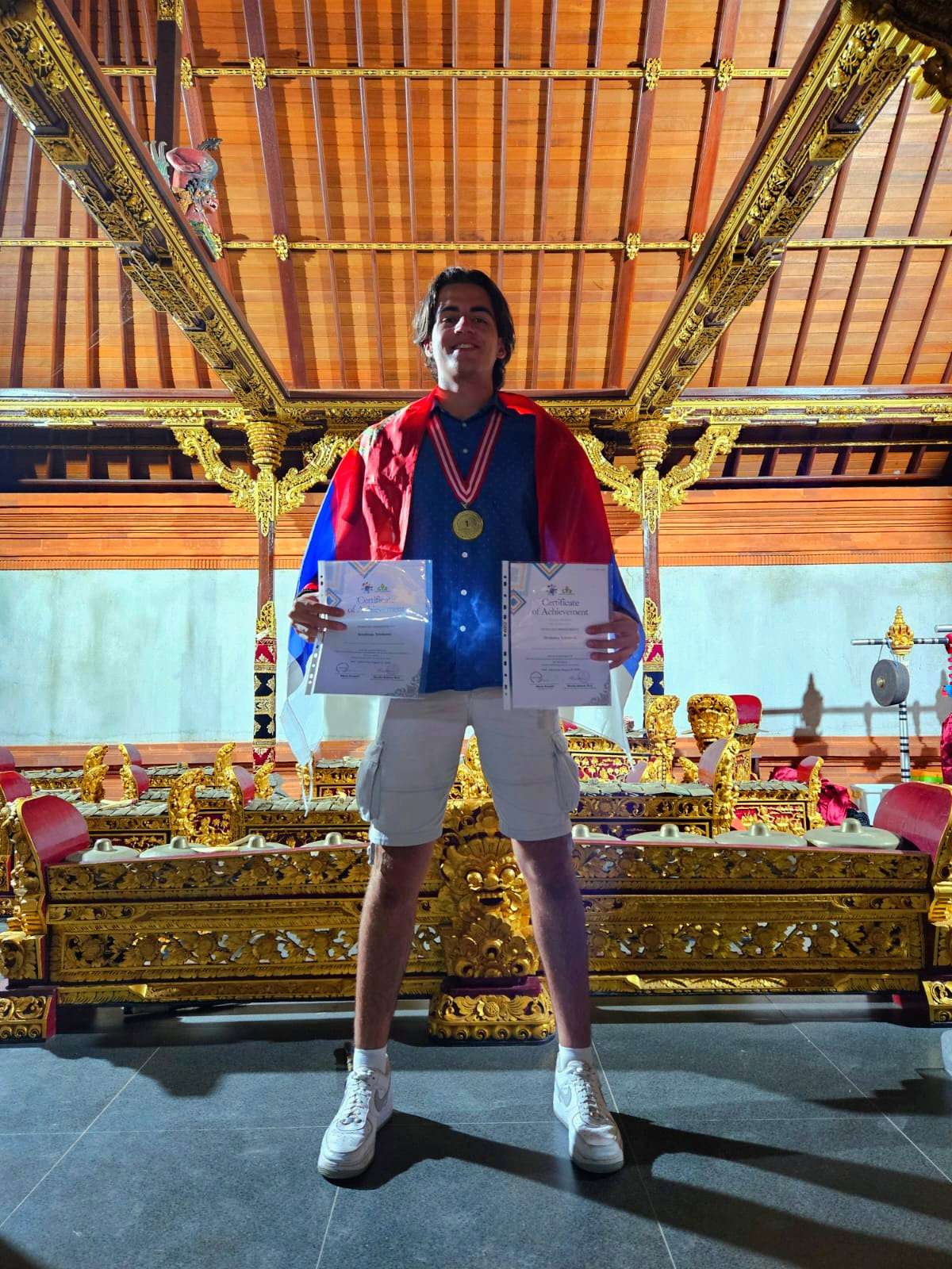 Podržite Strahinju Trivkovića – Najnagrađivanijeg učenika Srbije na putu ka jednom od najboljih biznis fakulteta na svetu